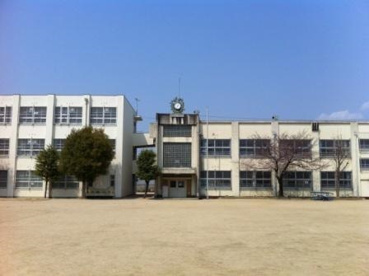 富田林市立喜志小学校の画像1