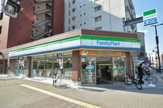 FamilyMart(全家) 浪速元町三丁目/Naniwa Motomachi 3-chome