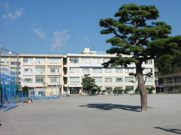 片瀬小学校の画像2
