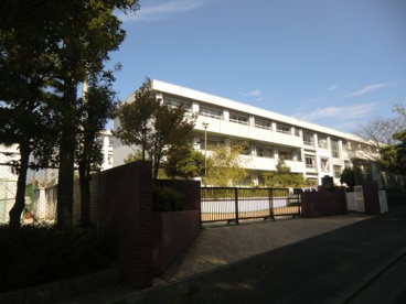 大庭中学校の画像1