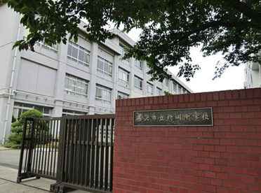 村岡中学校の画像1