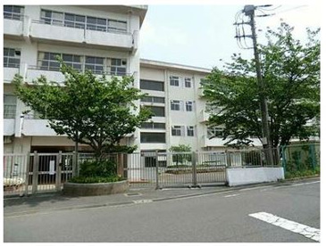 富士塚小学校の画像1