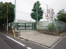 新宿区立牛込第一中学校