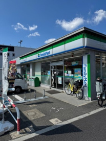 ファミリーマート　大田上池台四丁目店の画像1