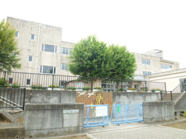 松葉第一小学校の画像1