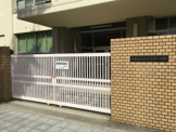 大阪市立塩草立葉小学校