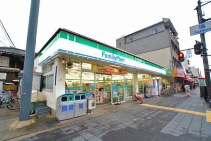 ファミリーマート花園南二丁目店の画像1