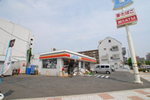 ローソン 出城三丁目店