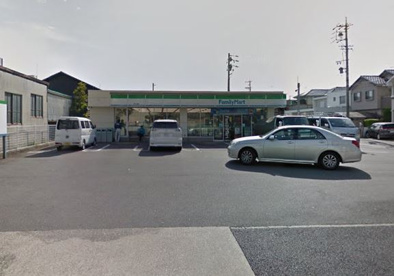 ファミリーマート塩付通店の画像1
