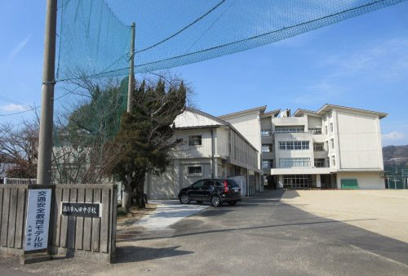 徳島市立入田中学校の画像1