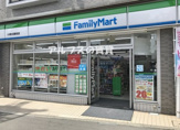ファミリーマート小浦杉田駅前店
