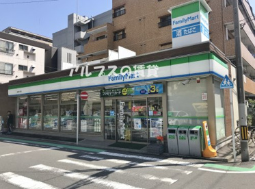 ファミリーマート横浜新川町店の画像1