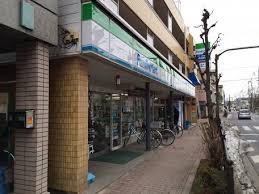 ファミリーマート 春日町二丁目店の画像1