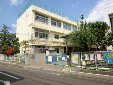 世田谷区立烏山小学校の画像1