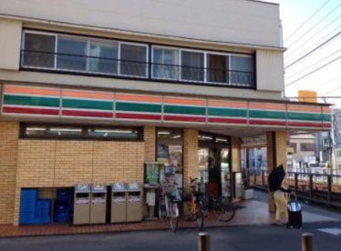 セブンイレブン八幡店の画像1