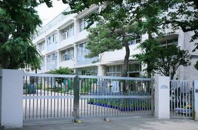 世田谷区立深沢小学校の画像1