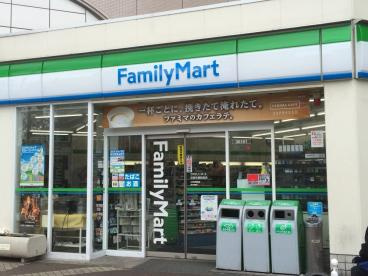 ファミリーマート布施足代北店の画像1