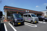セブンイレブン横浜左近山団地店