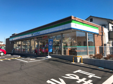 ファミリーマート 飯能加治小学校前店