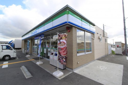 ファミリーマート葛城竹内店の画像2