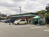 コンビニエンスストア ファミリーマート 横浜上飯田団地店