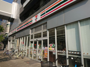 セブン-イレブン篠崎駅西口店の画像1