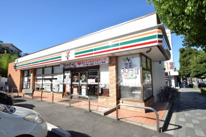 セブンイレブン横浜港南台３丁目店の画像1