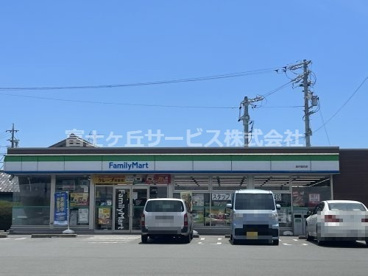 ファミリーマート　袋井国本店の画像1