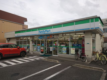 ファミリーマート 葛飾鎌倉三丁目店の画像1
