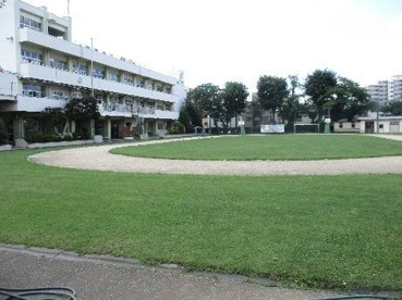 板橋区立蓮根第二小学校の画像1