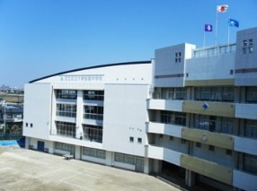 千寿桜堤中学校　の画像1