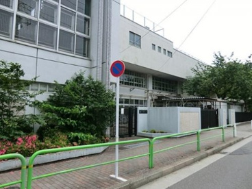 板橋区立桜川中学校の画像1