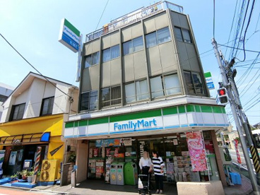 ファミリーマート富士見ケ丘店の画像1