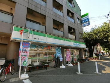 ファミリーマート 高井戸西一丁目店の画像1