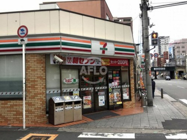 セブンイレブン大阪筆ケ崎町店の画像1
