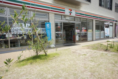 セブン‐イレブン　大阪長原３丁目店の画像2