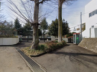 伊勢原市立緑台小学校の画像1