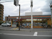 セブンイレブン西宮室川町店