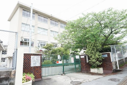 福岡市立長丘小学校の画像1
