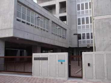 堺市立新湊小学校の画像1