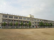 八尾市立曙川小学校