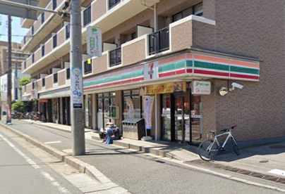 セブン-イレブン船橋塚田駅前店の画像1