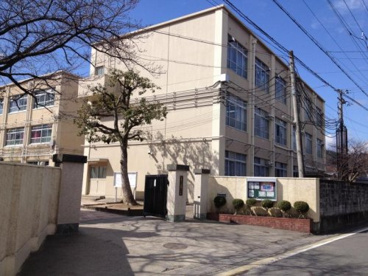 京都市立 嵯峨中学校の画像1