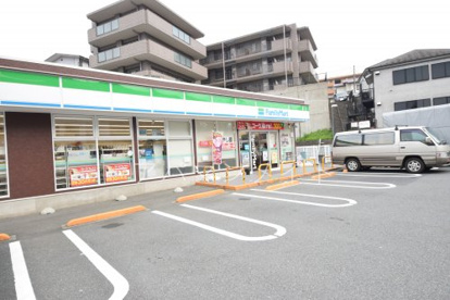 ファミリーマート下永谷店の画像1