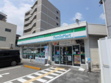 ファミリーマート野里一丁目店
