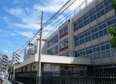 豊島区立巣鴨北中学校の画像1