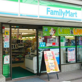ファミリーマート　愛宕グリーンヒルズ店の画像1