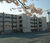 第二辰巳小学校の画像1
