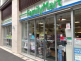 ファミリーマート・小浦目黒青葉台店