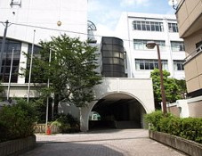 東京都立八潮高等学校の画像
